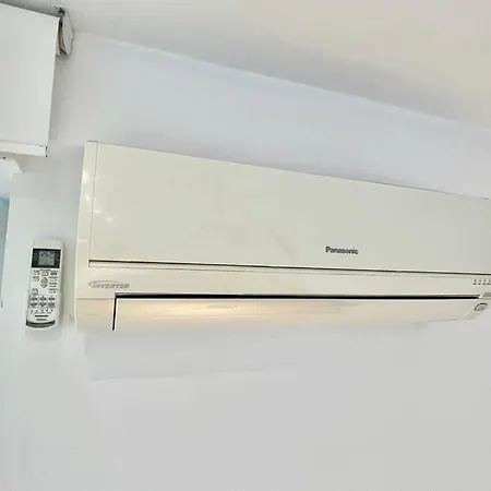 Aircondition Rotunda 2Xmetro Wifi 300 Mb/S Netflix Warszawa